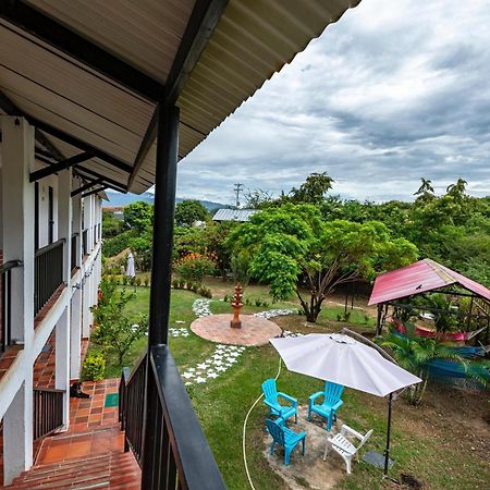 Cosmos Tatacoa Hotel วิลญาเวียคา ภายนอก รูปภาพ