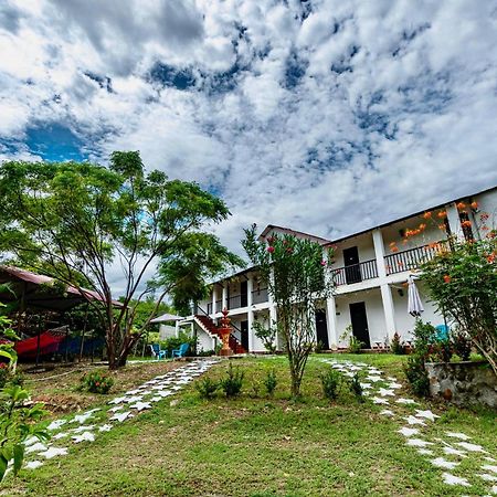 Cosmos Tatacoa Hotel วิลญาเวียคา ภายนอก รูปภาพ