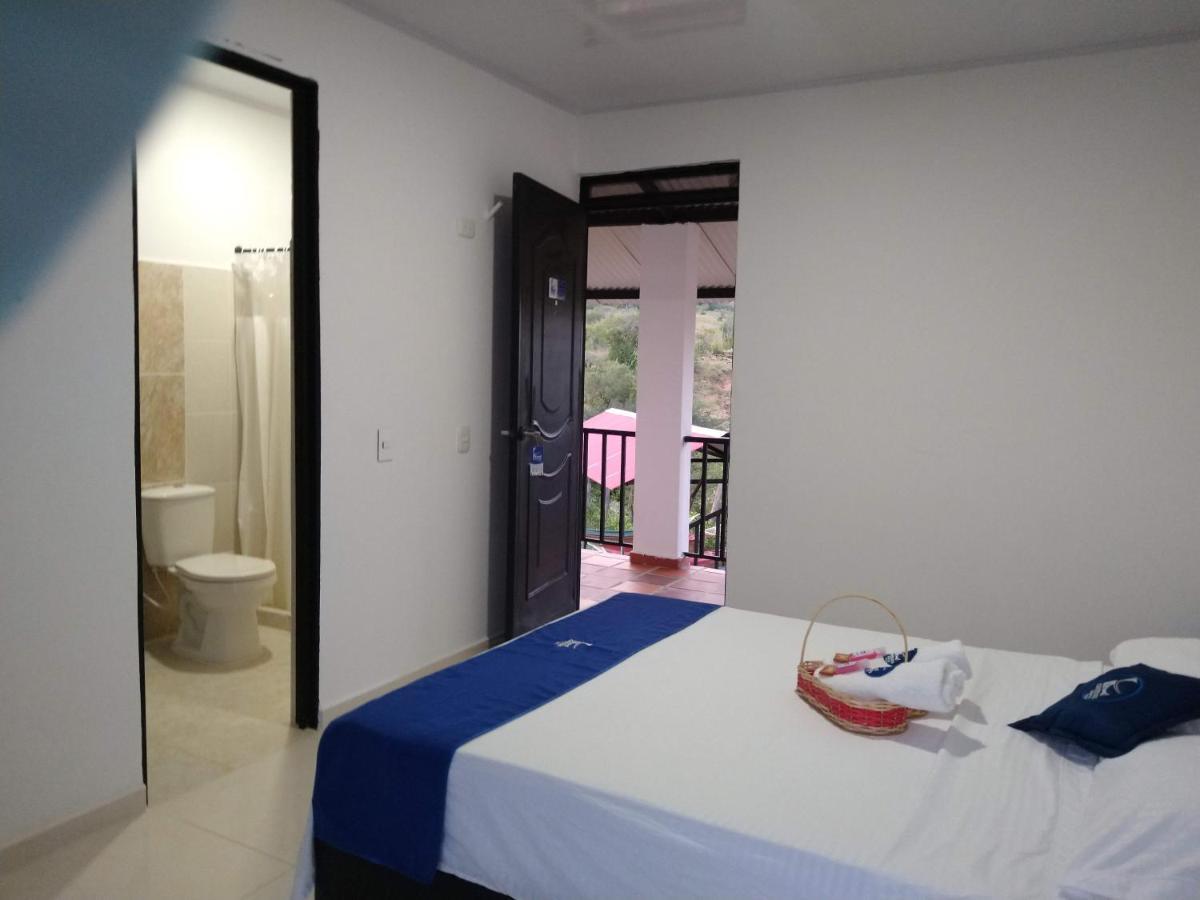 Cosmos Tatacoa Hotel วิลญาเวียคา ภายนอก รูปภาพ